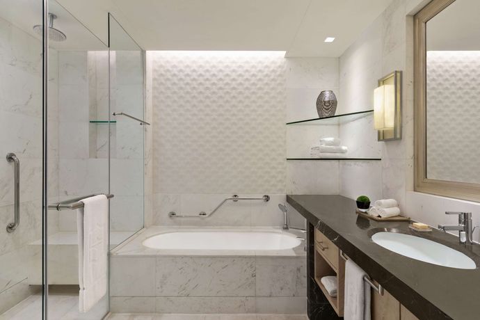 Verified hotel review - Shangri-La The Fort Manila - 51