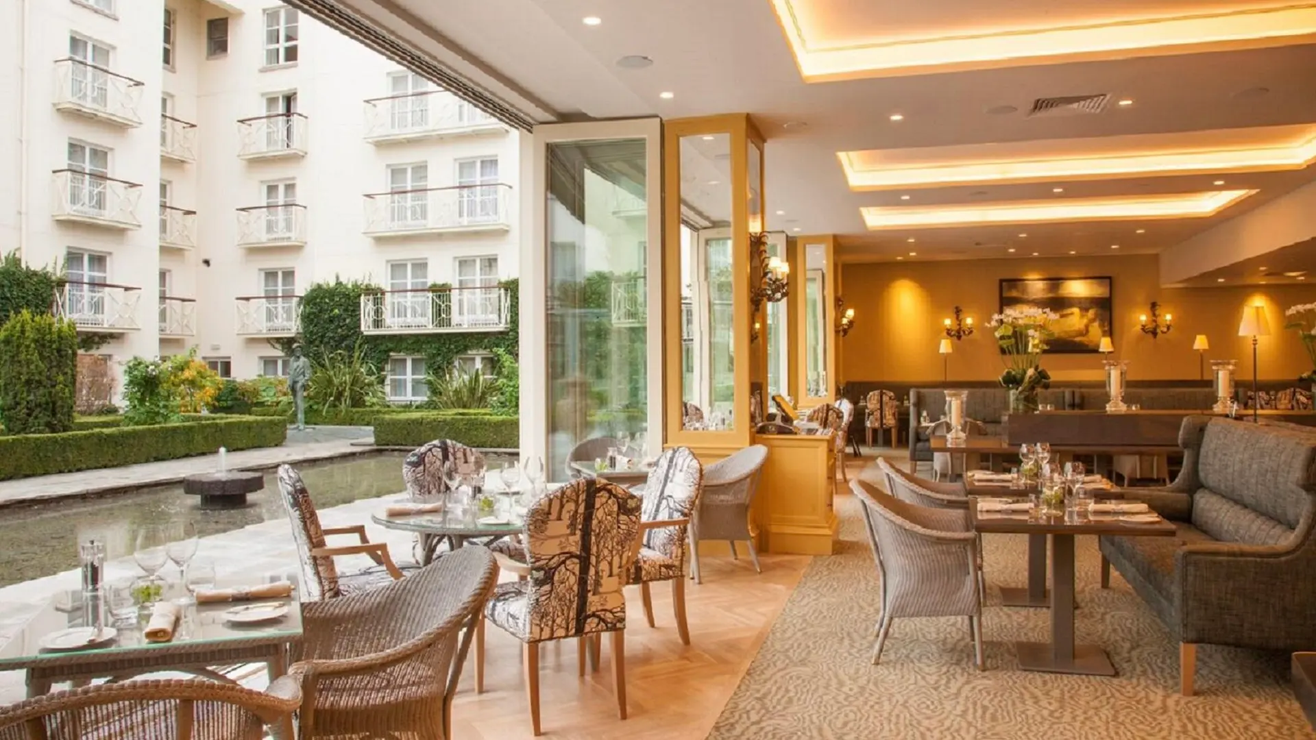 Hotel review Restaurants & Bars' - The Merrion Hotel - 1