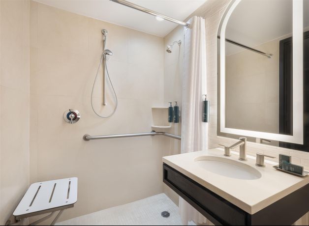 Verified hotel review - Hilton New York Fashion District - 35