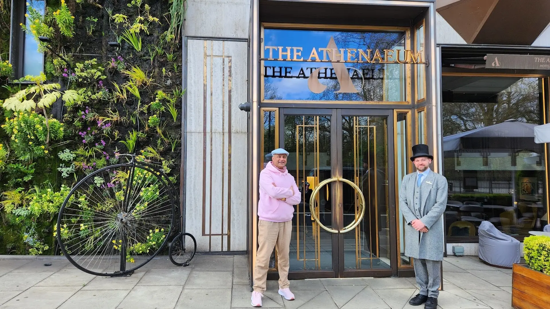 Hotel review What We Love' - The Athenaeum Hotel & Residences - 3