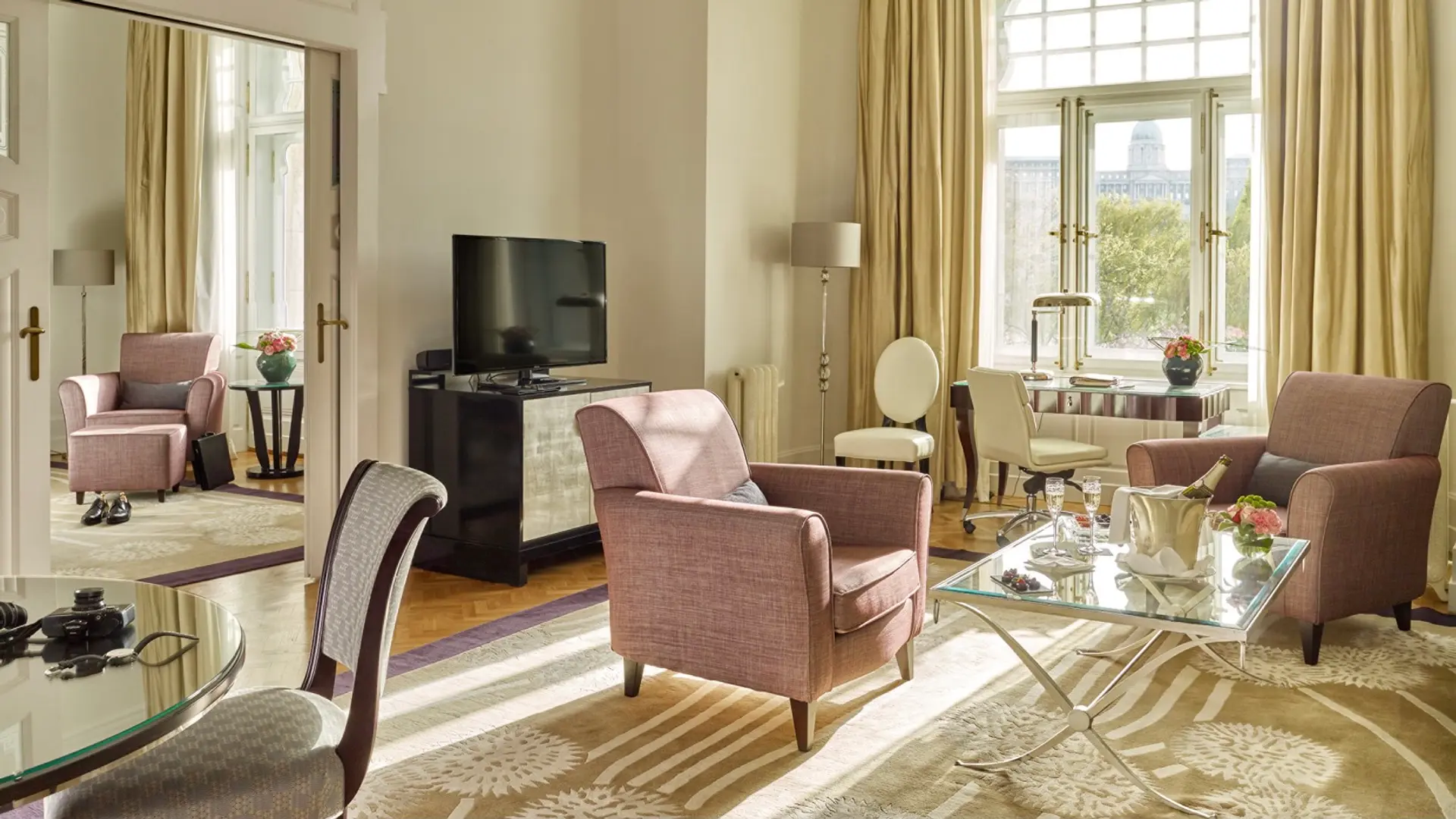 Hotel review Accommodation' - Four Seasons Hotel Gresham Palace Budapest - 7