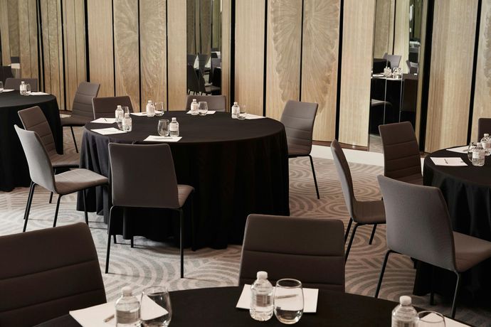 Verified hotel review - The London NYC - 57