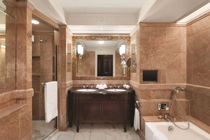 Verified hotel review - Island Shangri-La Hong Kong - 40