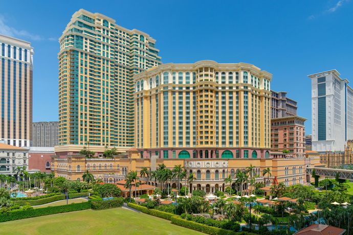 Verified hotel review - Four Seasons Hotel Macau Cotai Strip - 5
