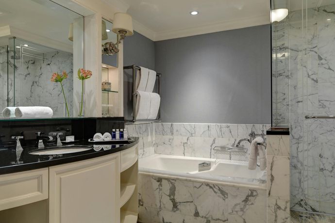 The Shelbourne Dublin, A Renaissance Hotel - 3