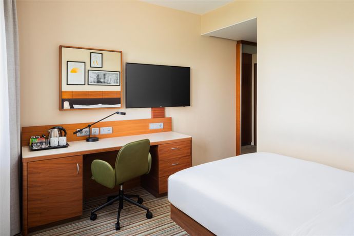 Verified hotel review - Hilton Frankfurt Airport - 23