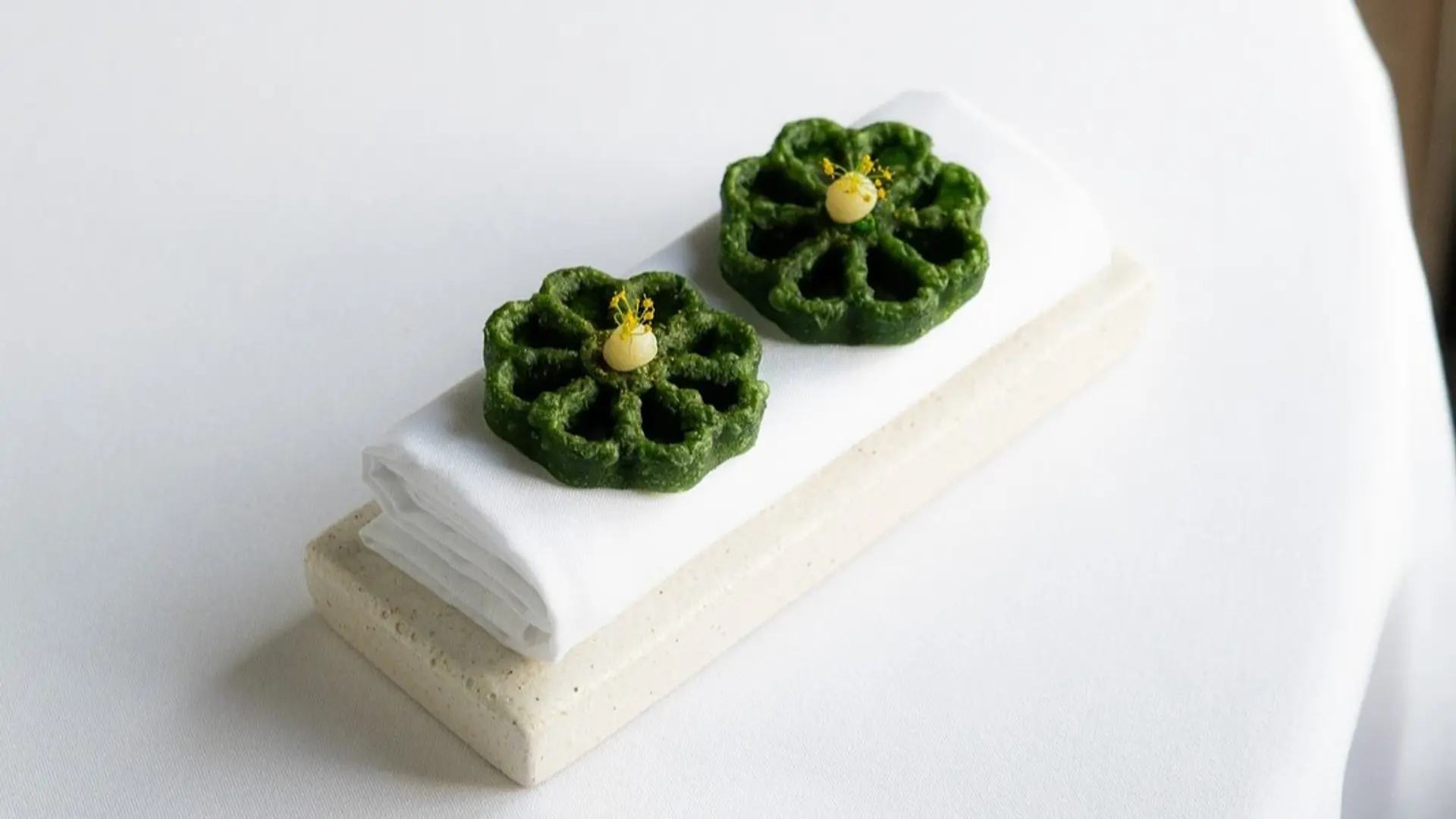 Hotel review Restaurants & Bars' - Grove of Narberth - 1