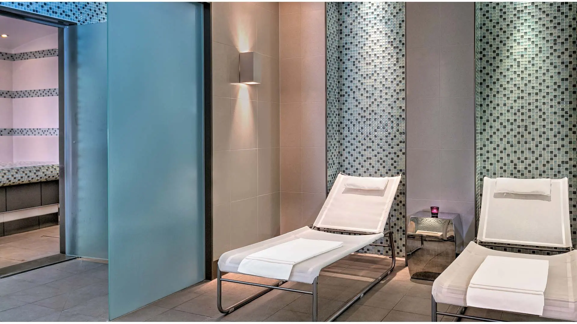 Hotel review Service & Facilities' - Augustine, a Luxury Collection Hotel, Prague - 1