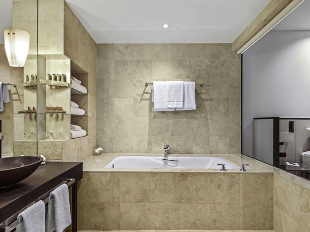 Verified hotel review - Peppers Waymouth Hotel - 43