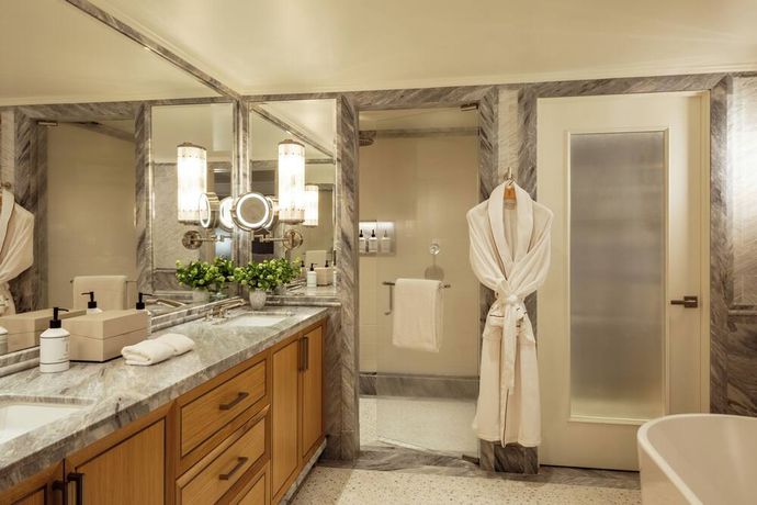 Verified hotel review - The Surrey - CURRENTLY CLOSED - 9