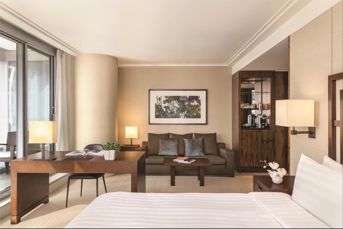 Verified hotel review - Shangri-La Vancouver - 17