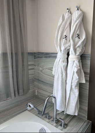 Verified hotel review - The Emblem Hotel - 53