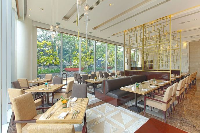 Fairmont Makati - 15