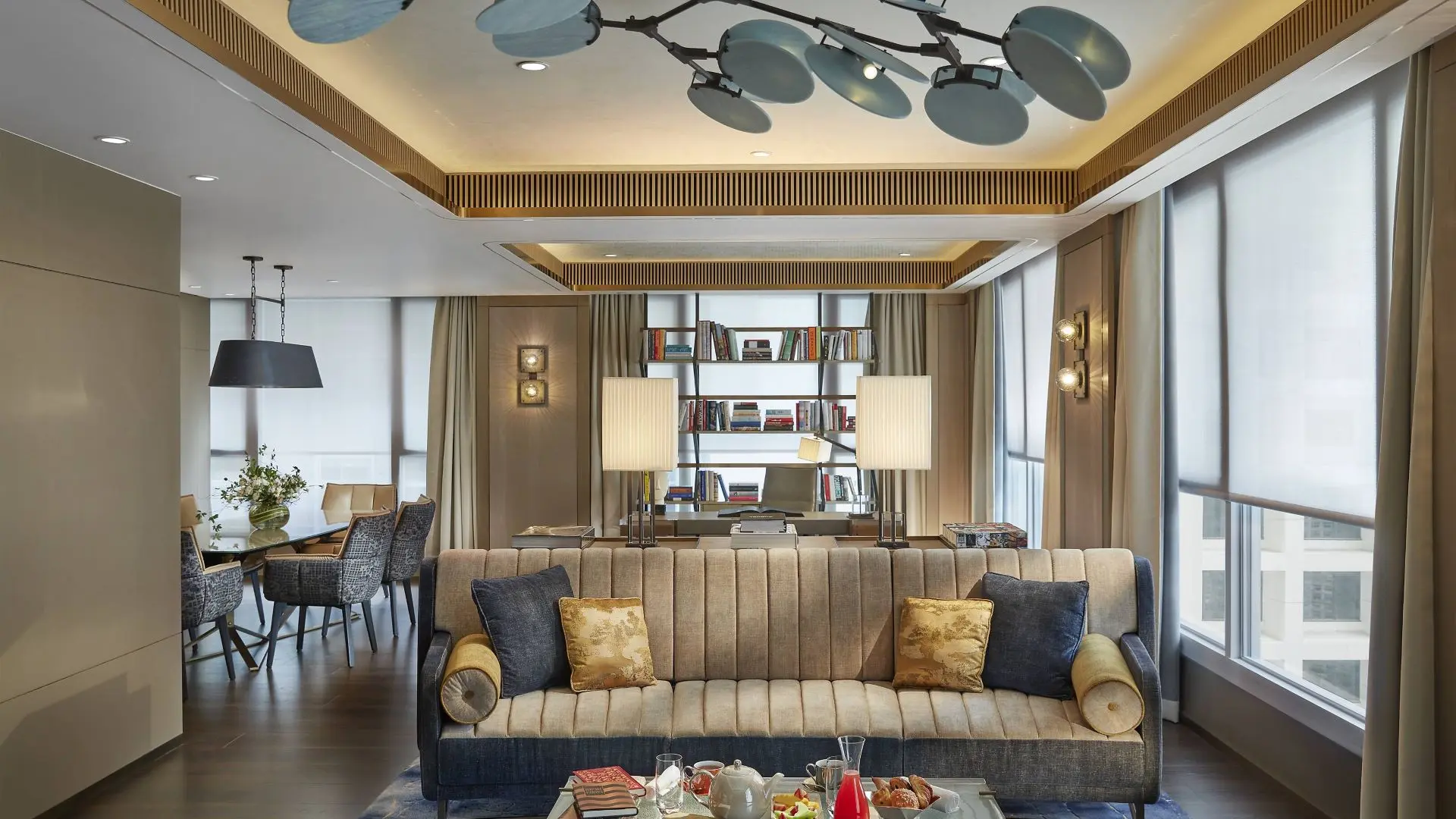 Hotel review Accommodation' - The Landmark Mandarin Oriental Hong Kong - 2