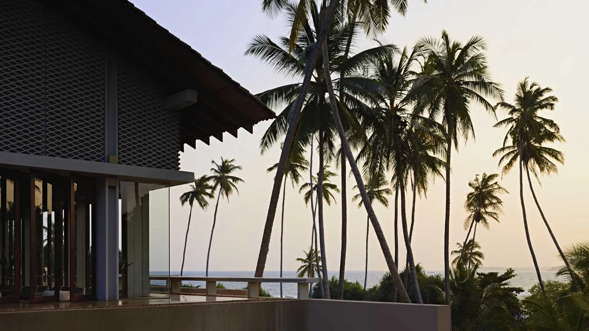 Hotel review Location' - Amanwella - 3