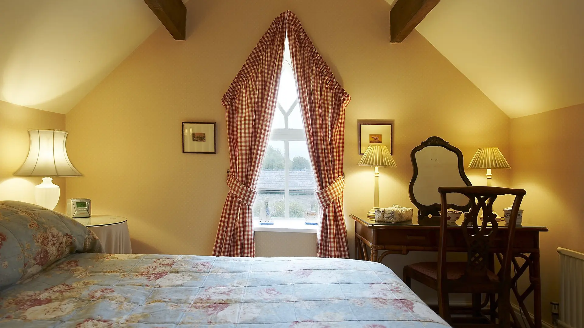 Hotel review Accommodation' - Bodysgallen Hall & Spa - 5