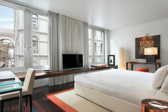 Verified hotel review - Sina The Gray - 1