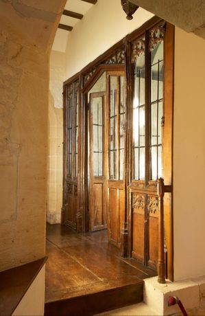 Abbots Grange Manor House - 45