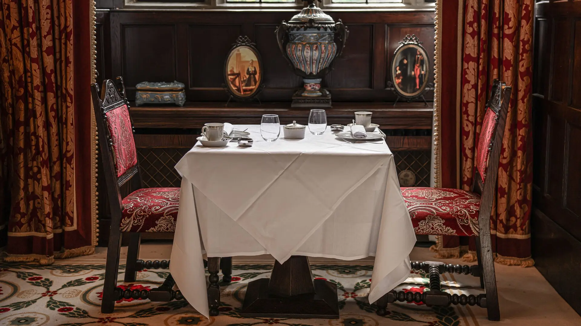 Hotel review Restaurants & Bars' - Thornbury Castle - 3