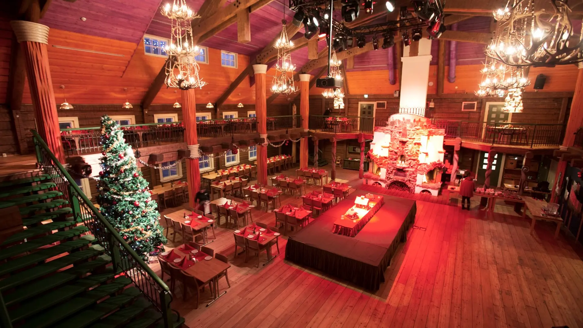 Hotel review Restaurants & Bars' - Kakslauttanen Arctic Resort - Igloos and Chalets - 3