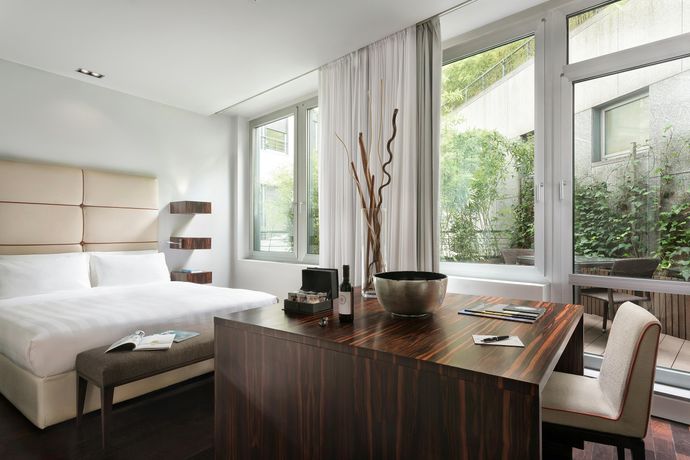 Verified hotel review - Sina The Gray - 8