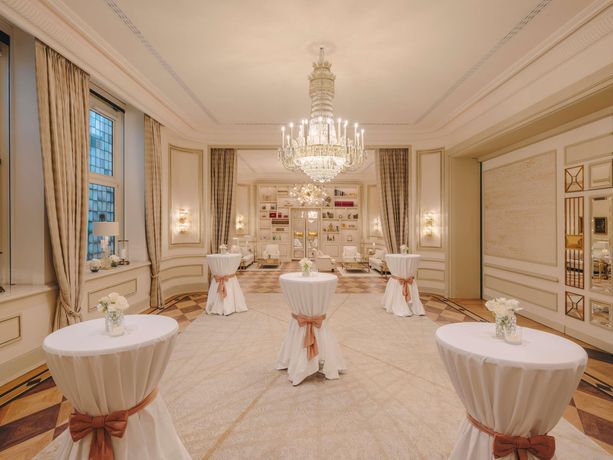 Fairmont Hotel Vier Jahreszeiten - 51