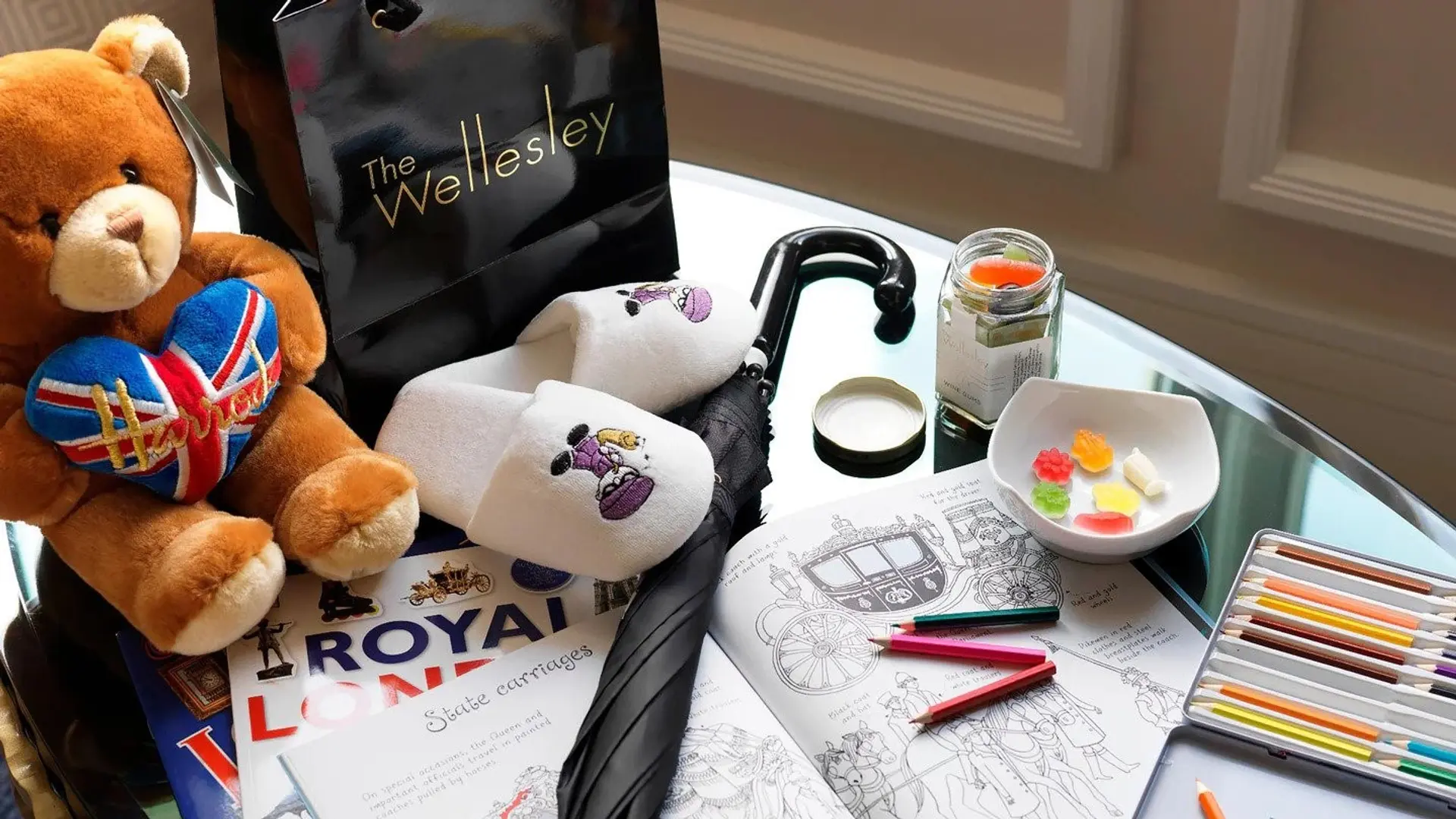 Hotel review Service & Facilities' - The Wellesley - 0