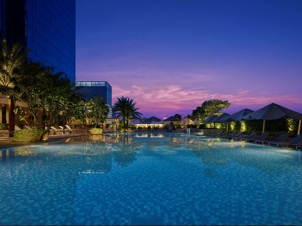 Verified hotel review - Shangri-La The Fort Manila - 0