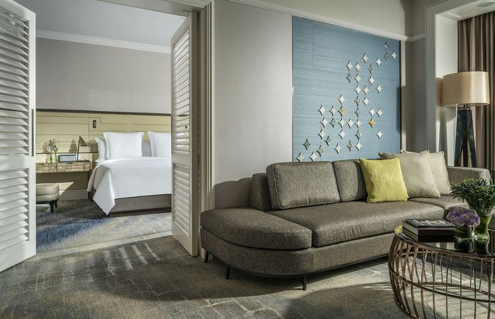 Verified hotel review - Four Seasons Hotel Singapore - 58