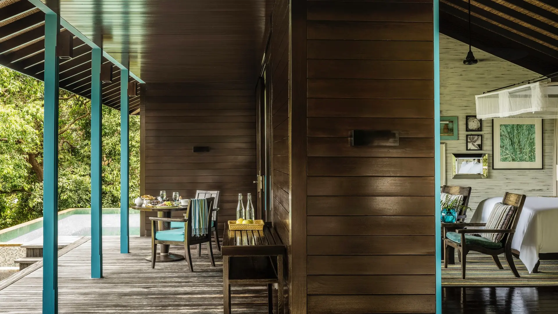 Hotel review Restaurants & Bars' - Four Seasons Resort Seychelles - 2