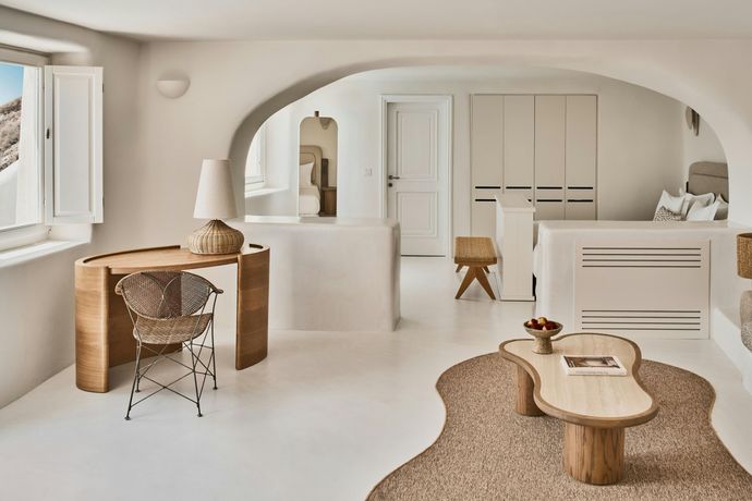 Verified hotel review - Mystique, a Luxury Collection Hotel, Santorini - 13