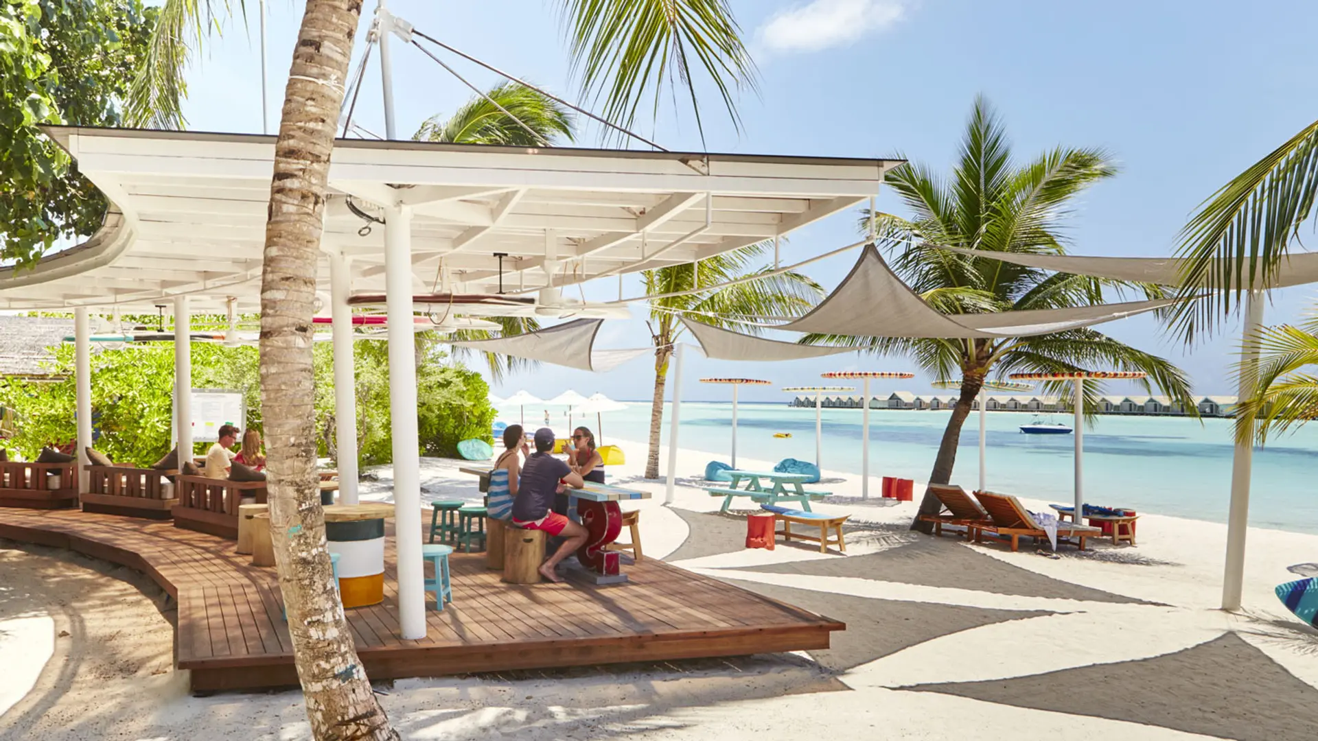 Hotel review Restaurants & Bars' - LUX* South Ari Atoll - 9