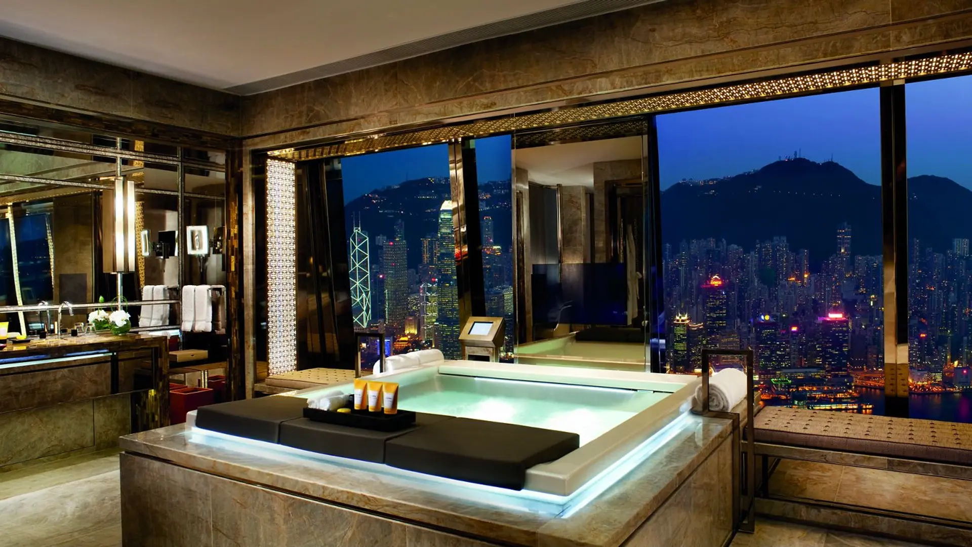 Review of The Ritz-Carlton Hong Kong - 5