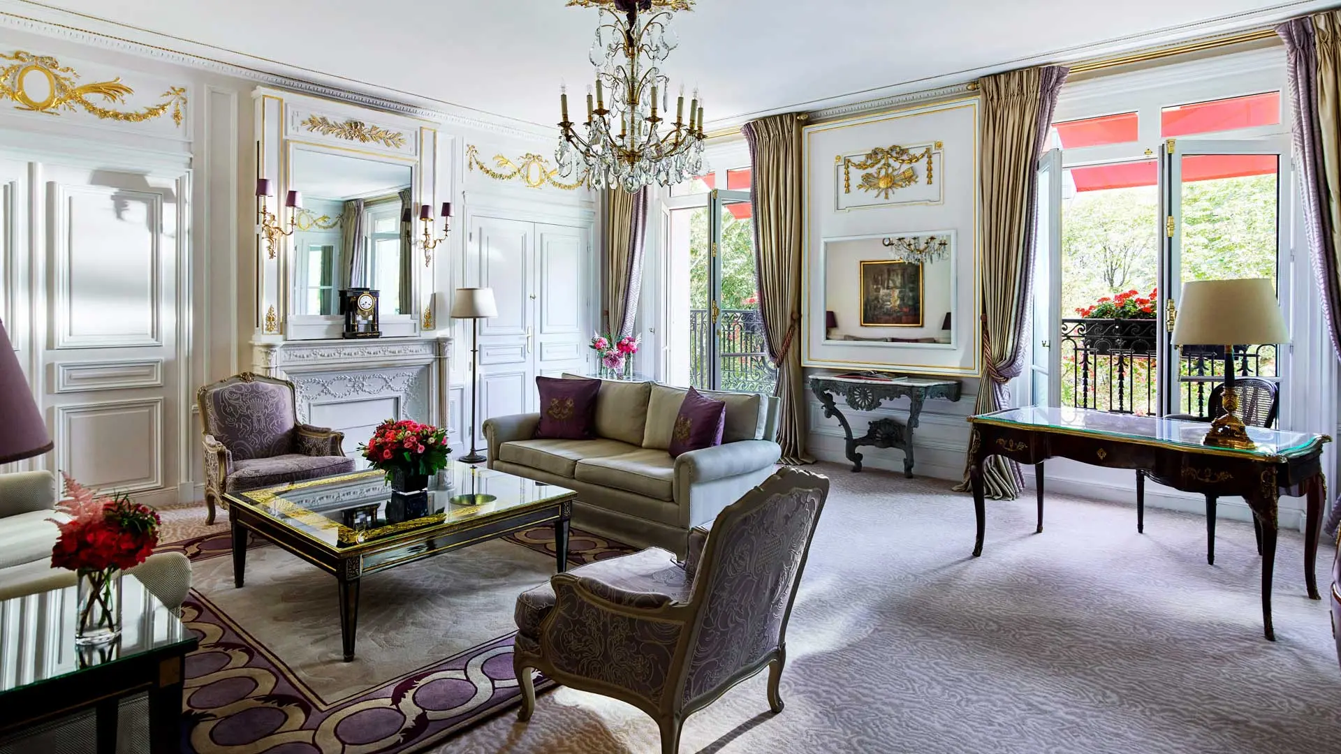 Hotel review Accommodation' - Hôtel Plaza Athénée Paris - 2