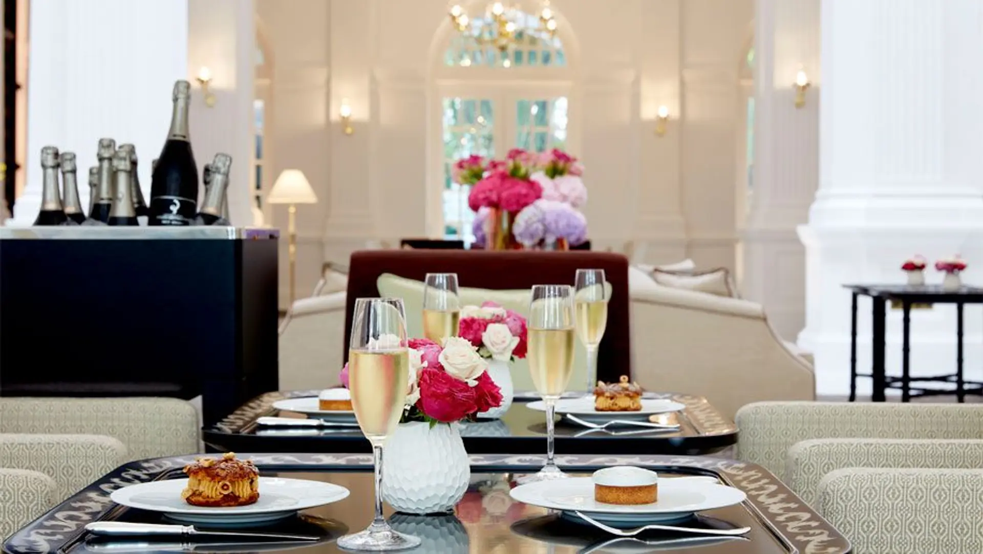 Hotel review Restaurants & Bars' - Raffles Singapore - 8