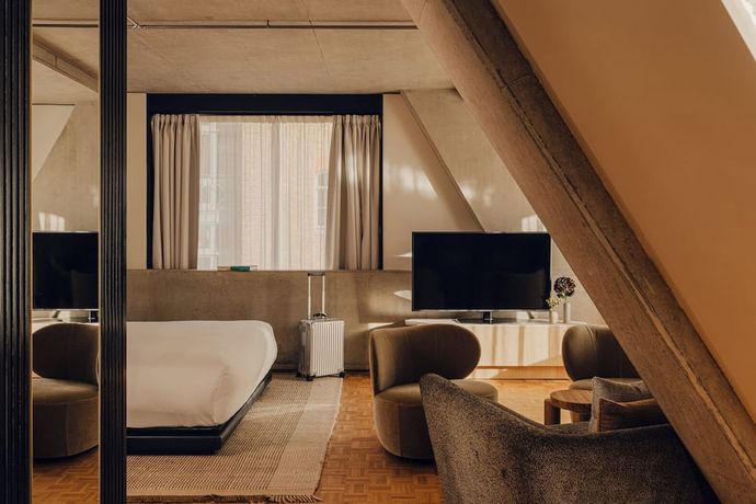 Verified hotel review - Nobu Hotel London Shoreditch - 11