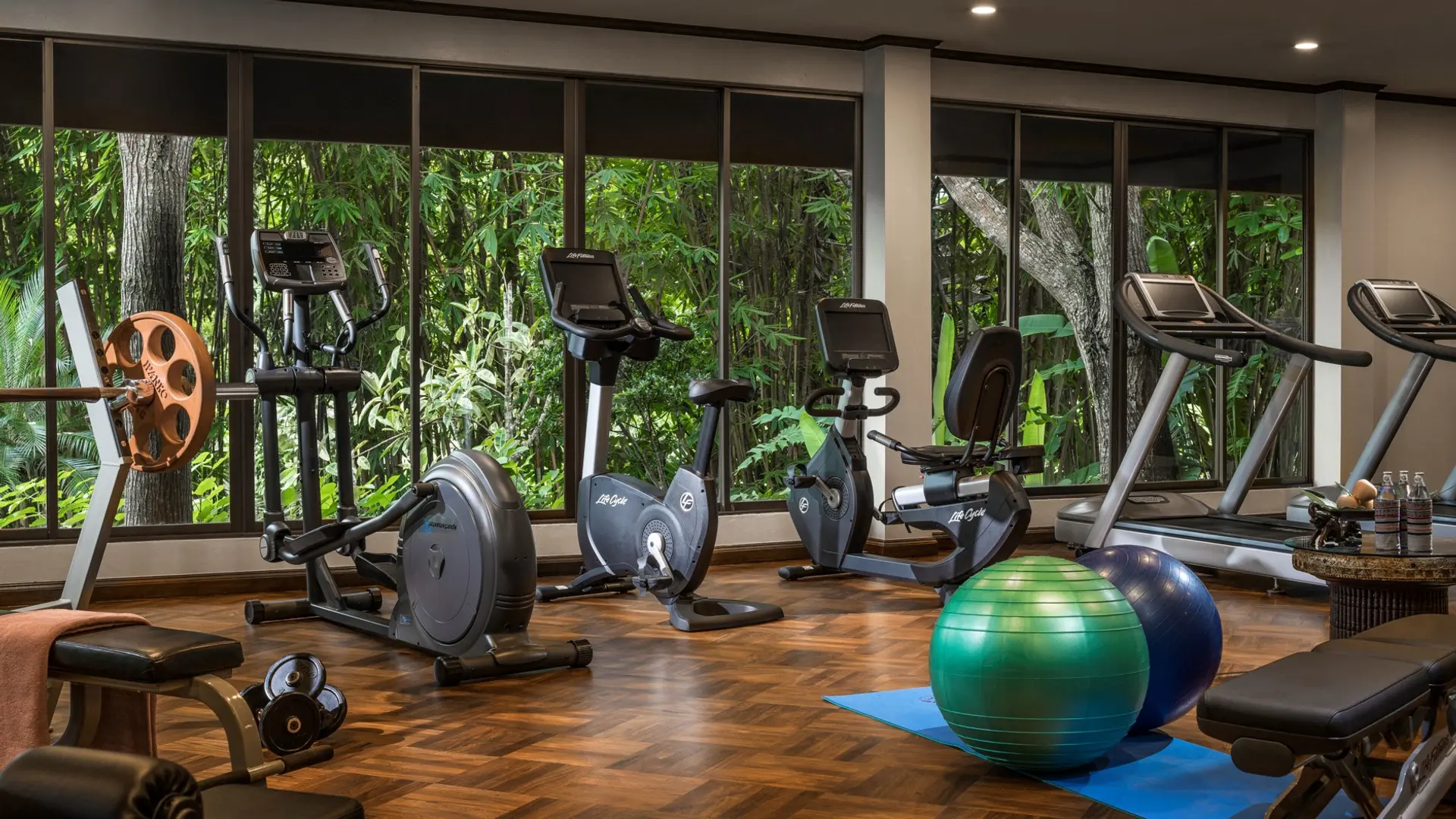 Hotel review Service & Facilities' - Anantara Golden Triangle Elephant Camp & Resort - 10