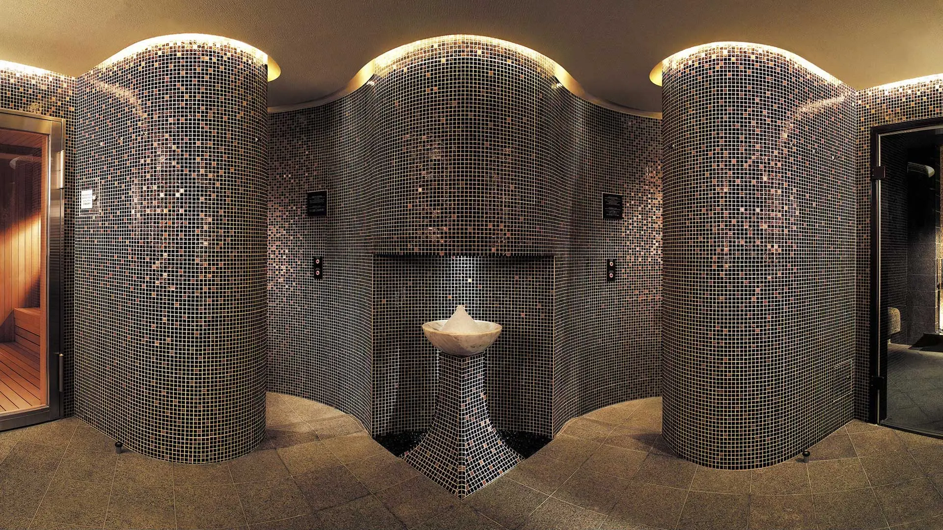 Review of The Peninsula Tokyo - 4