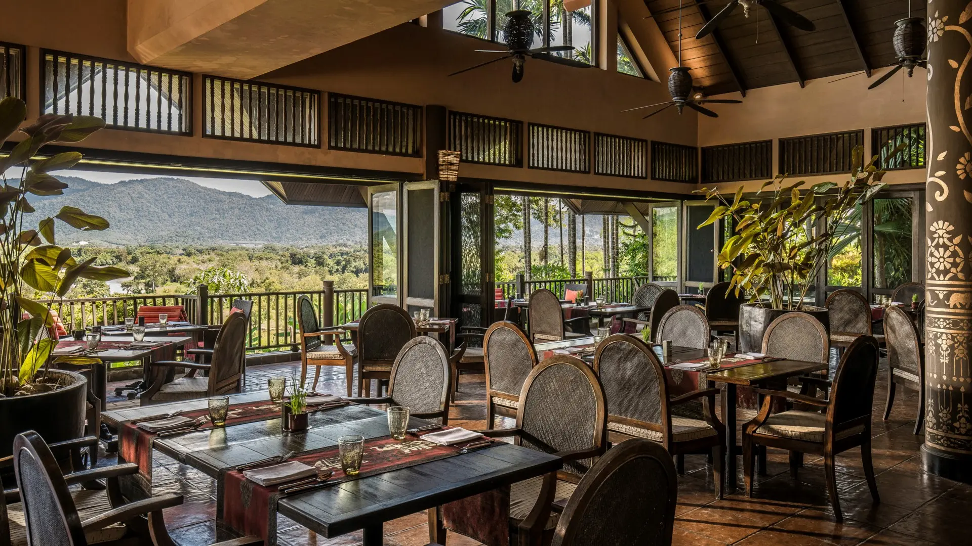 Hotel review Restaurants & Bars' - Anantara Golden Triangle Elephant Camp & Resort - 1