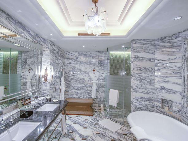 Verified hotel review - Fairmont Peace Hotel On the Bund - 24