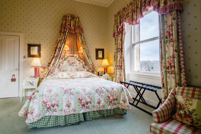 Inverlochy Castle - 28