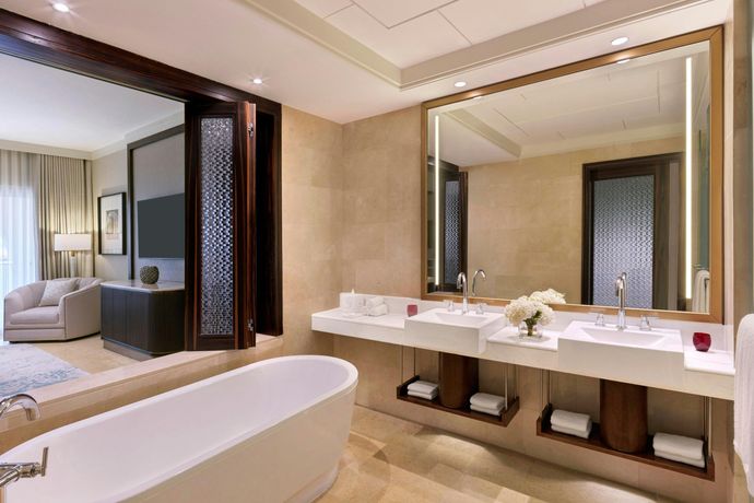 The Ritz-Carlton Abu Dhabi, Grand Canal - 14