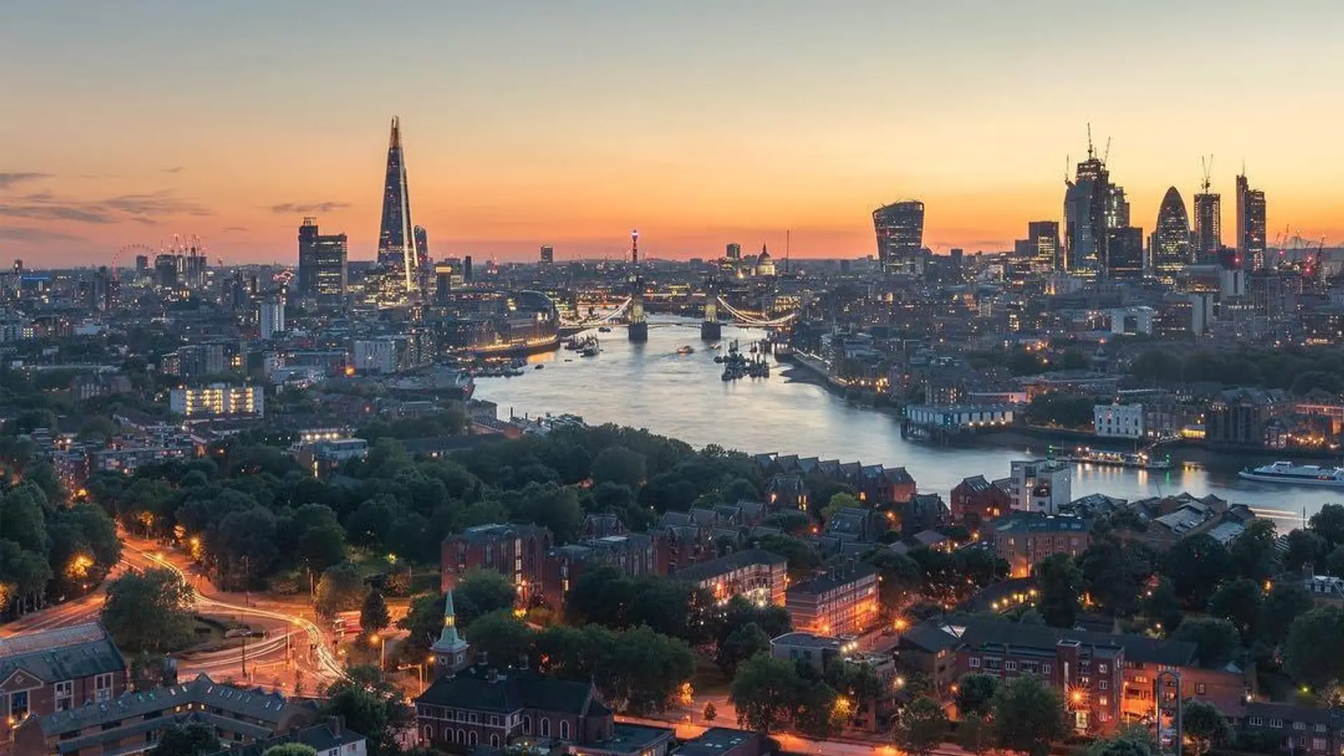 Hotel review Location' - Treehouse Hotel London - 1