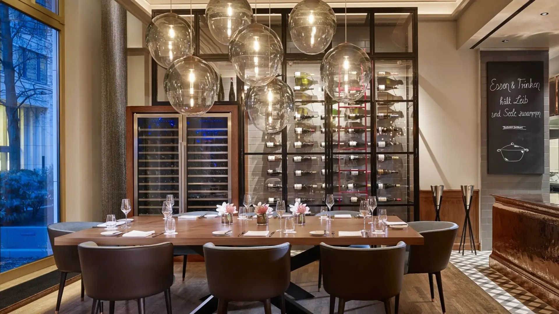 Hotel review Restaurants & Bars' - The Ritz-Carlton, Berlin - 0