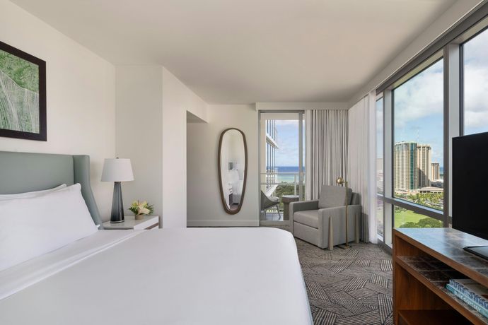 Verified hotel review - The Ritz-Carlton Residences Waikiki Beach Hotel - 58