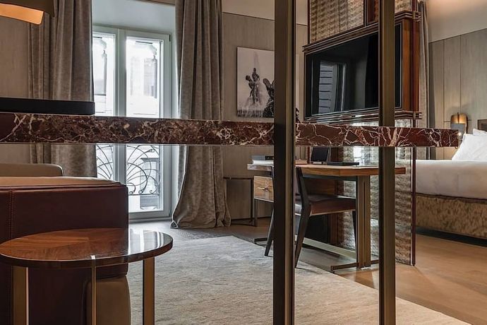 Verified hotel review - Fendi Private Suites - 30