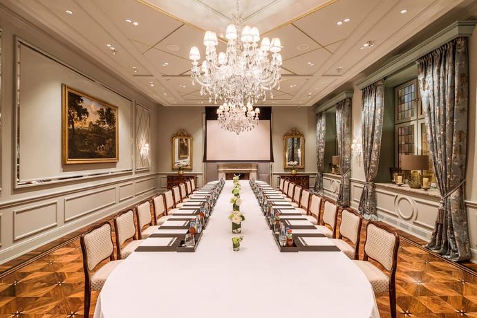 Fairmont Hotel Vier Jahreszeiten - 19