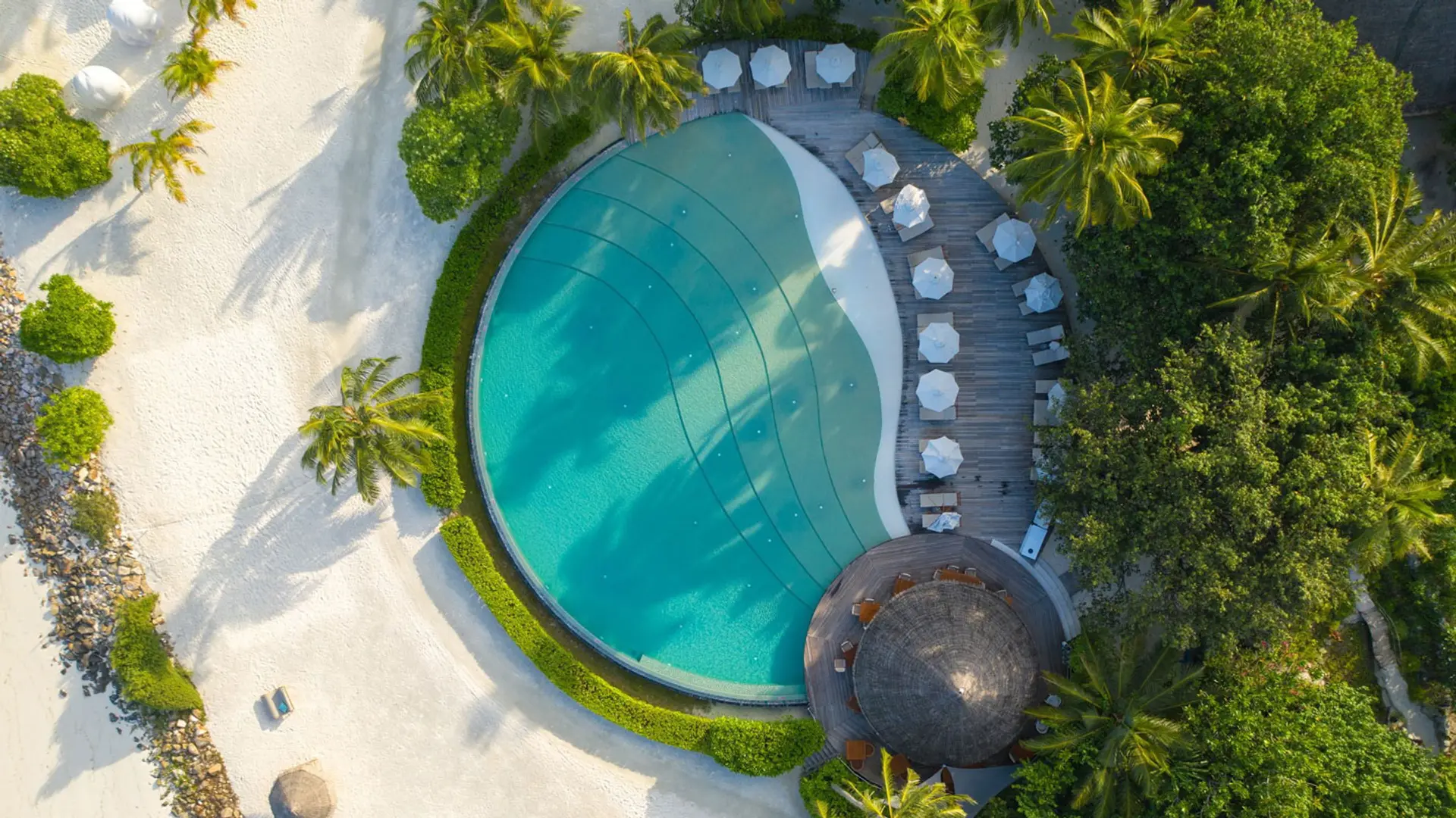 Review of LUX* South Ari Atoll - 10