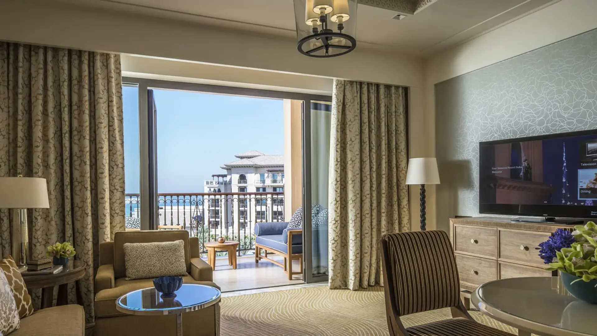 Hotel review Accommodation' - Four Seasons Resort Dubai at Jumeirah Beach - 2