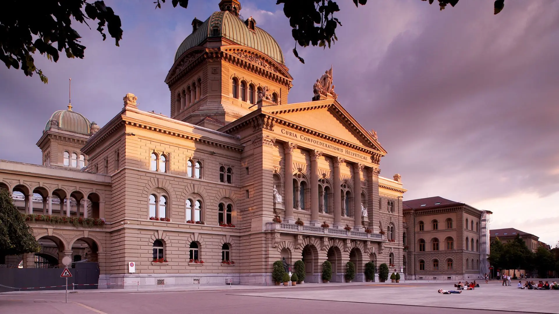 Hotel review Location' - Hotel Schweizerhof Bern & Spa - 5